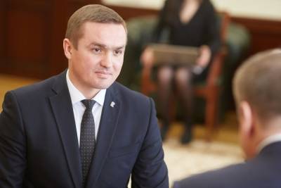 Обвиняемый в превышении полномочий экс-мэр Рыбного Михаил Панфилов не явился в суд