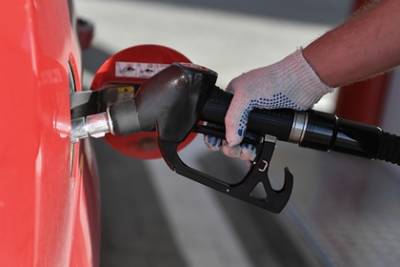 Виновников роста цен на бензин в России оштрафовали на миллиард рублей