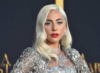 Платье, которое делает талию осиной: показывает Леди Гага