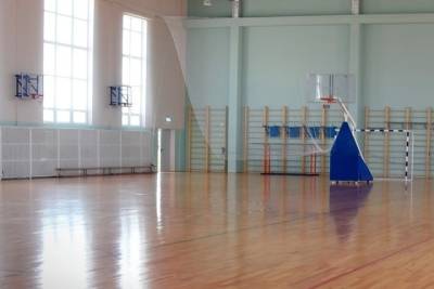В Курской области идет ремонт спортивных залов в 10 сельских школах