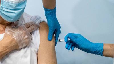Аргентина получила рекордную партию российской вакцины