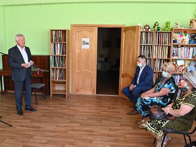 Николай Мартынов сообщил избирателям о реализованных проектах
