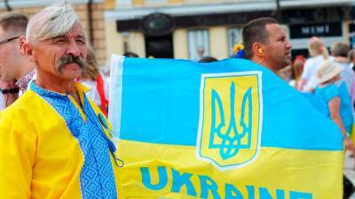 Украинская оппозиция требует отмены закона о «коренных народах»