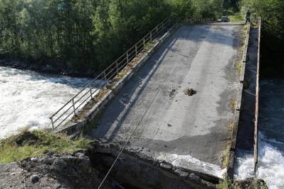 В Абхазии обрушился мост через Кодорское ущелье