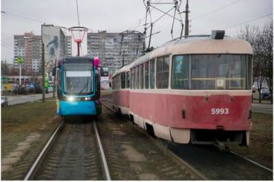 В транспорте Киева исчезнут кондукторы, часть уволят