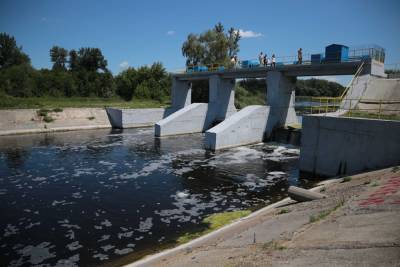 На реке Айдар в Луганской области реконструировали шлюз