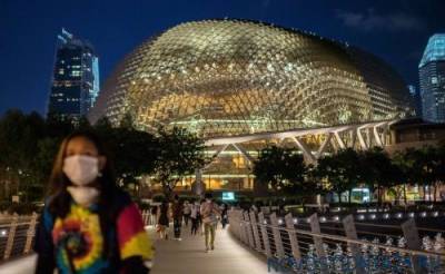 Сингапур отказался от пандемии в пользу «новой нормальности»