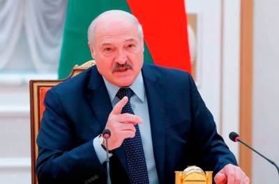 Лукашенко распорядился закрыть границу с Украиной