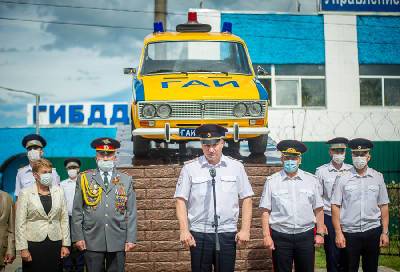 В Смоленске открыли памятник патрульному автомобилю ГАИ. Фоторепортаж «РП»