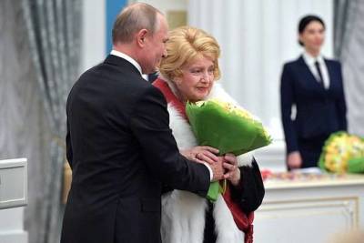 Татьяна Доронина попросила Путина «изгнать торгашей» из МХАТа
