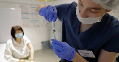 Минздрав рассказал, как скоро после прививки "Спутником лайт" появляются антитела