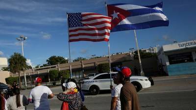 США объявят о первых шагах в пересмотре политики по отношению к Кубе