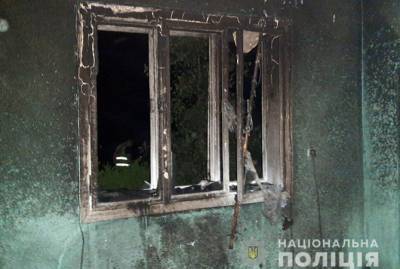 В Черновицкой области мужчина поджег дом с четырехлетней племянницей