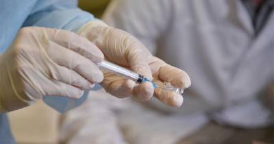 Вирусолог назвал последствия отказа от второй дозы вакцины от COVID