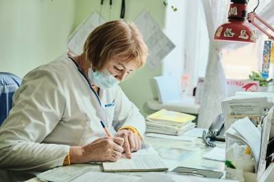 Количество врачей в Забайкалье увеличилось в 2020 г. из-за выплат по COVID — минздрав