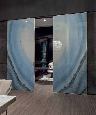 Шик, блеск, красота: межкомнатные двери Aluminimum Chic от Longhi