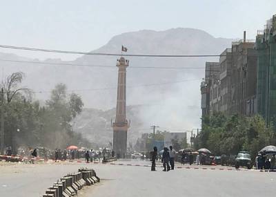 Несколько ракет выпущены по президентскому дворцу в Кабуле во время молитвы