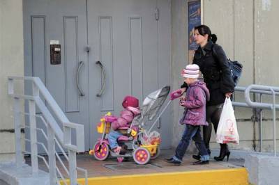 Законопроект о базовом доходе для семей с детьми будет внесен в ГД