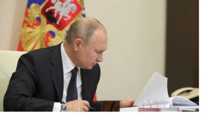Путин предложил разрешить высшим офицерам служить после 70 лет