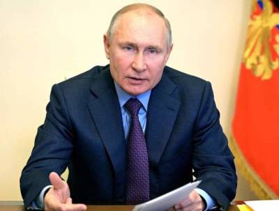 Путин хочет продлить предельный срок службы генералов и адмиралов
