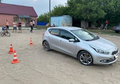 В Рязанской области пьяный водитель наехал на двоих детей на детской площадке