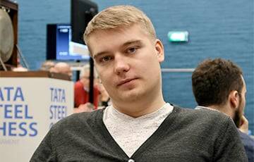 Белорусский гроссмейстер Ковалев, выступающий под флагом ФИДЕ, вышел в 1/16 Кубка Мира