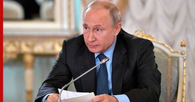 Путин предложил увеличить предельный срок службы генералов, адмиралов и маршалов