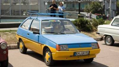 Желто-голубую "Таврию" на немецких номерах заметили в Киеве