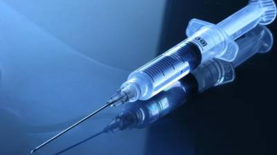 Запас вакцины от COVID-19 в Петербурге превысил 94 тысячи комплектов доз