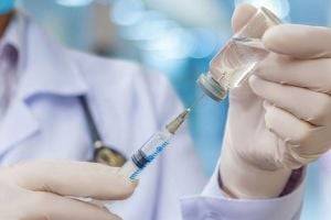 В Украине делать прививки от COVID будут в аэропортах