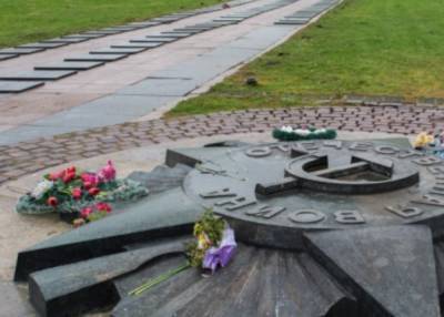 Звезда "упадет": во Львове пойдет под снос известный памятник времен СССР, фото