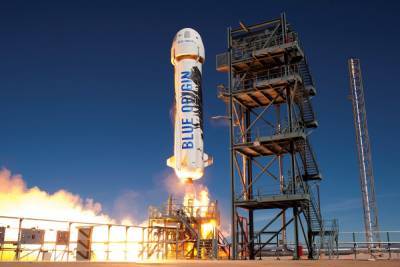 Blue Origin везет основателя Джеффа Безоса и еще трех туристов в космос на ракете New Shepard — прямая трансляция миссии NS-16 (начало в 14:30)