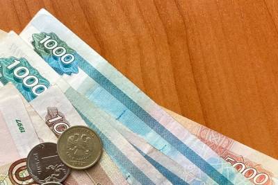Единовременную выплату в 10 тысяч рублей смогут получить 140 тысяч родителей рязанских школьников