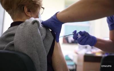 В Украине отменили запись на COVID-вакцинацию