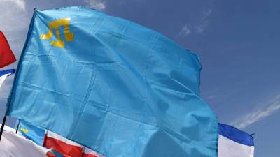 Крымские татары пригласили Порошенко в российский Крым