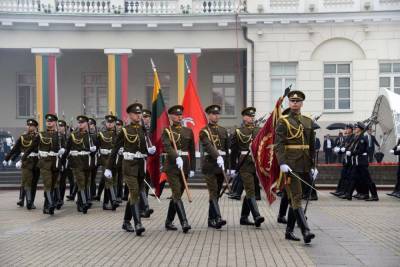 Пресса Британии: Литва не боится сражаться и с Китаем, и с Россией