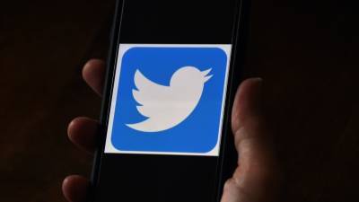 «Твиттер» временно заблокировал аккаунт конгрессвумен Грин