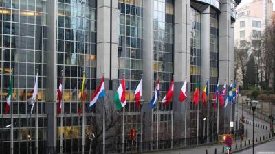 В Брюсселе настаивают на срочной блокировке фондов ЕС для Польши и Венгрии