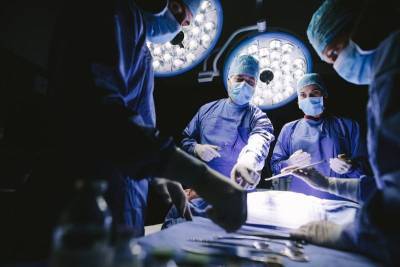 В Италии провели первую в Европе операцию по пересадке искусственного сердца и мира