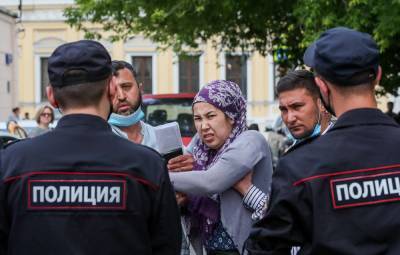 В Москве за неделю выявили 6,5 тыс. нарушений миграционных законов