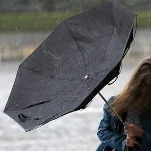 «Желтый уровень» опасности: на завтра в Запорожье и области объявили штормовое предупреждение