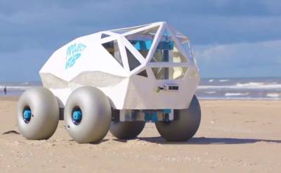 В Нидерландах создали робота BeachBot, собирающего окурки на пляжах