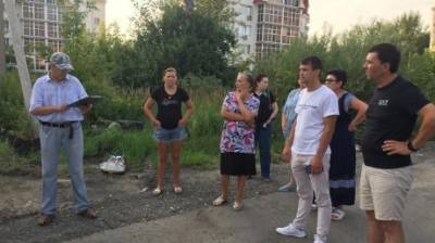 Н. Кузяков и жители Дегтярного Затона обсудили насущные проблемы