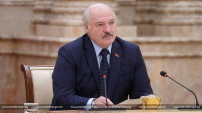 «Сражаться за каждый трактор»: Лукашенко призвал дипломатов защищать экономические интересы Беларуси