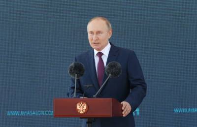 Путин заявил о важности развития гражданского авиастроения в РФ