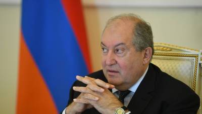Президент утвердил отставку и. о. министра обороны Армении