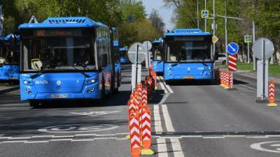 Автобусы КМ перевезли более 200 тысяч человек в районе Сокольнической линии метро