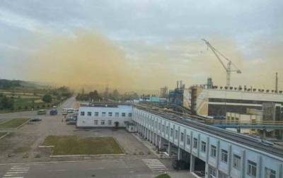Авария на химзаводе под Ровно: эксперты проведут замеры воздуха