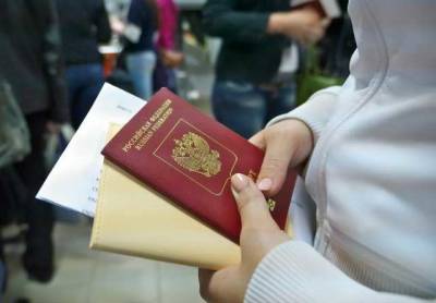 Раздача российских паспортов на оккупированном Донбассе - это гуманитарная мера, - Козак