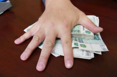 Росстат: в РФ за месяц снизилась задолженность по зарплате